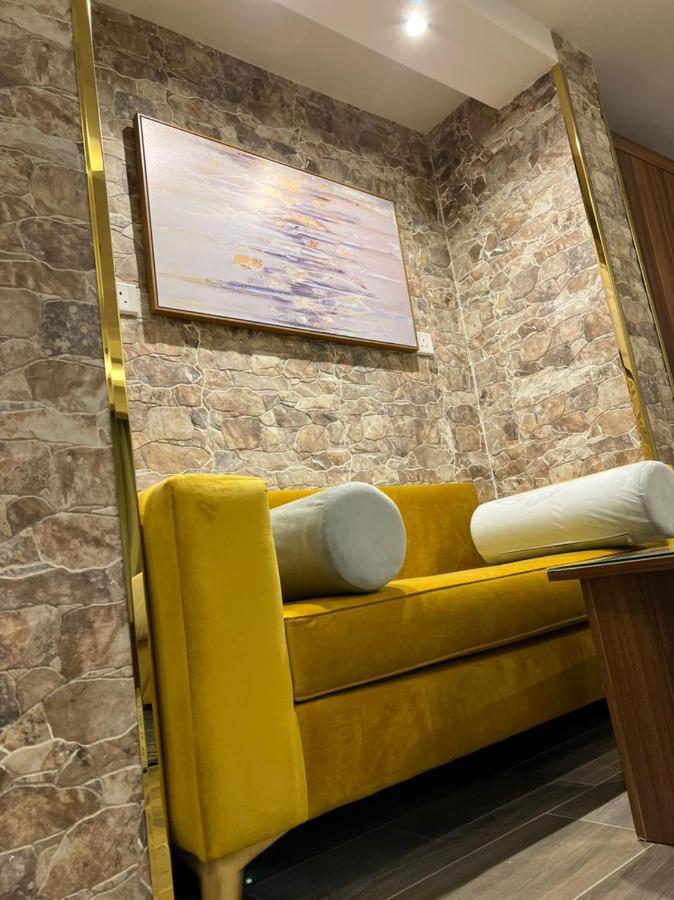 Moments Hotel