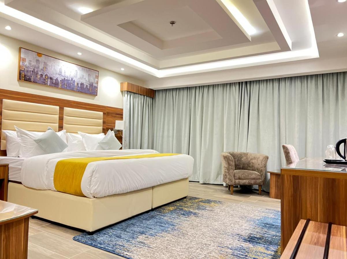 Moments Hotel