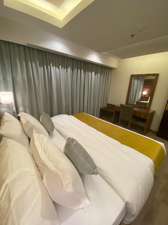 Moments Hotel